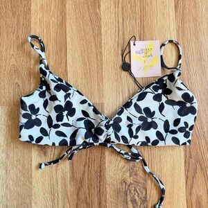 SKATIE Betsy top in Greenwich 🖤